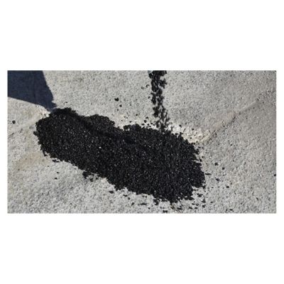 Cold bituminous conglomerate in 25 kg bags for road maintenance