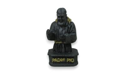 Padre Pio I busto in pietra lavica Panza